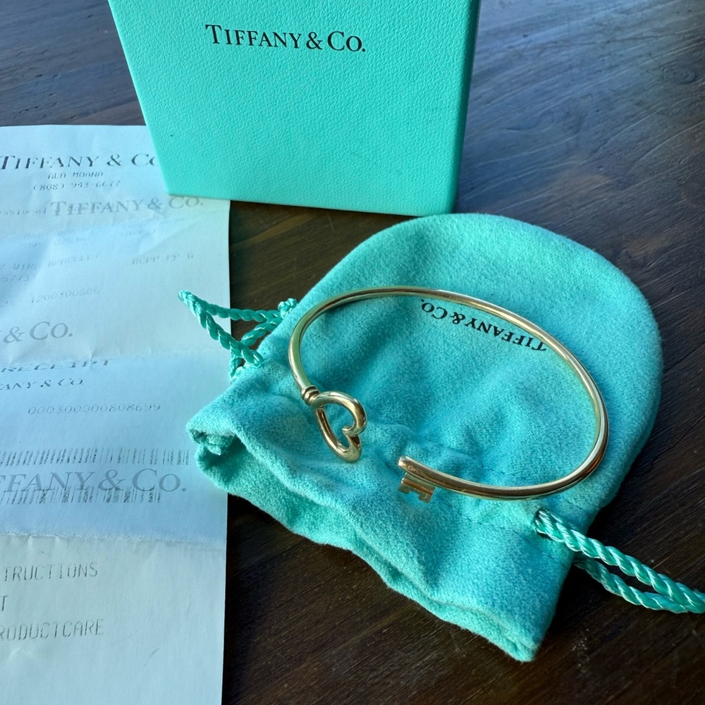 Tiffany & Co. Gold Heart Key Bangle